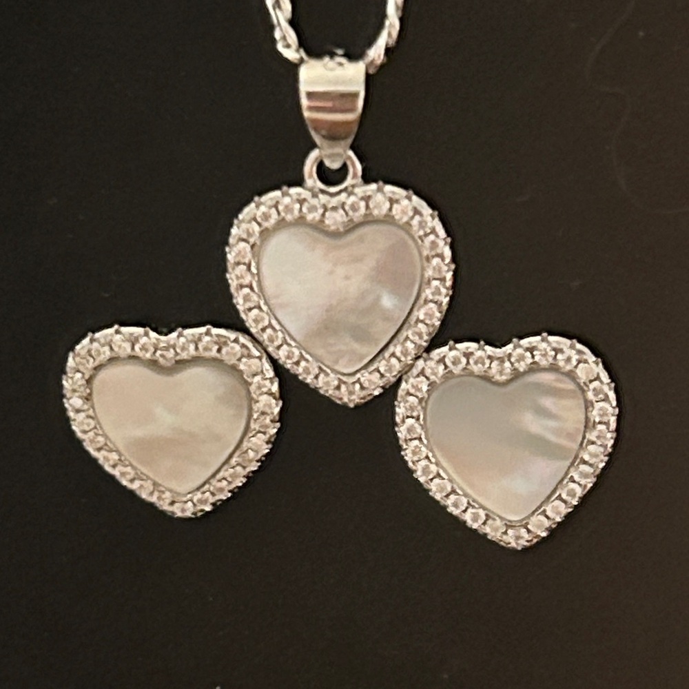 Luxury Mother of Pearl and Moissanite heart-Shaped Jewelry Set